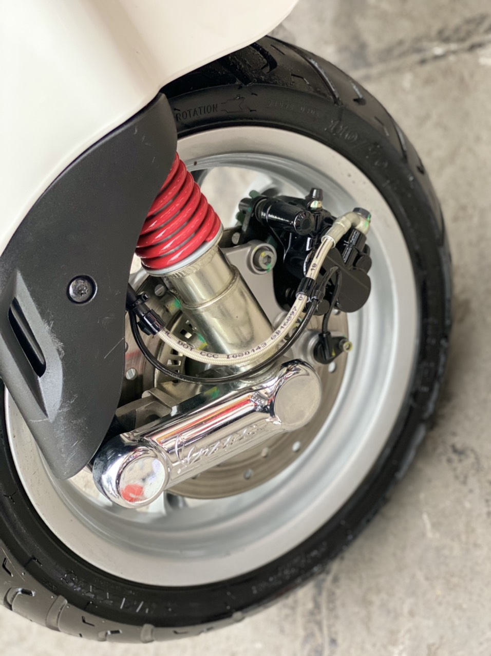 vespa-abs-iget-2018