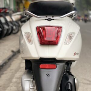 vespa-abs-iget-2018