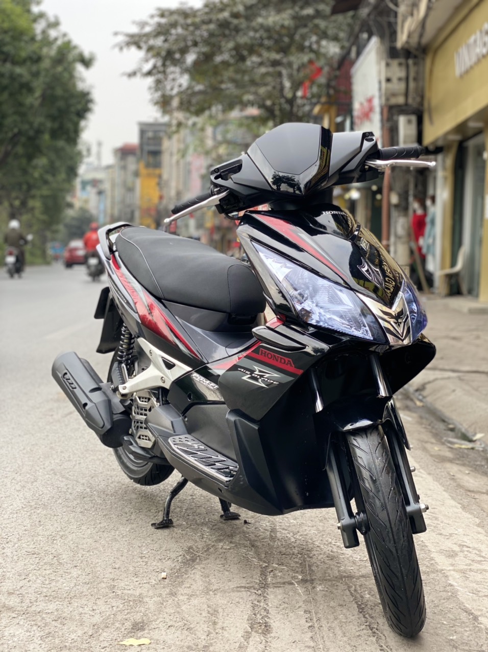 airblade-thai-110cc-2010
