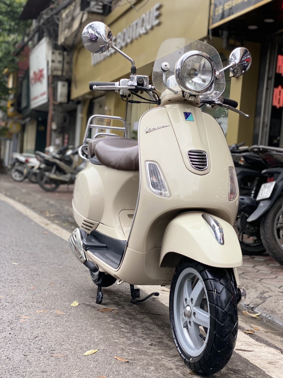 vespa-lxv-2014