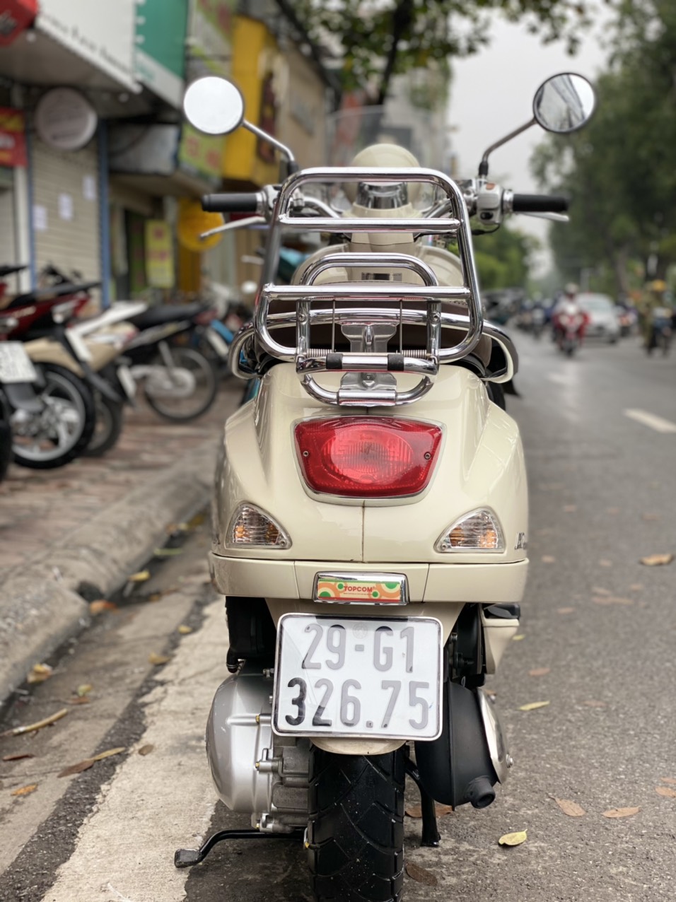 vespa-lxv-2014