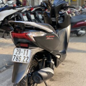 lead-125cc-2018