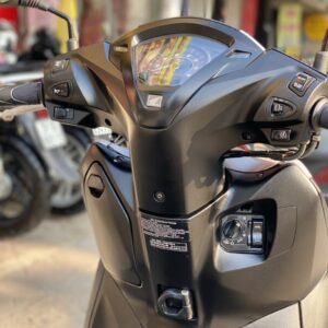 lead-125cc-2018